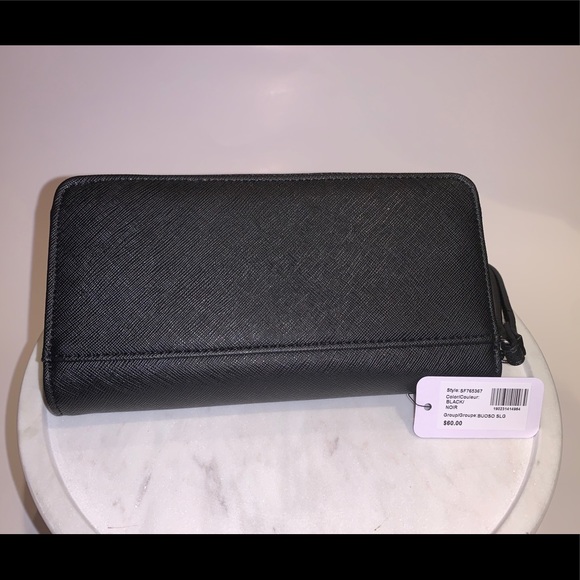 Black Guess Wallet/Wristlet - Picture 2 of 5
